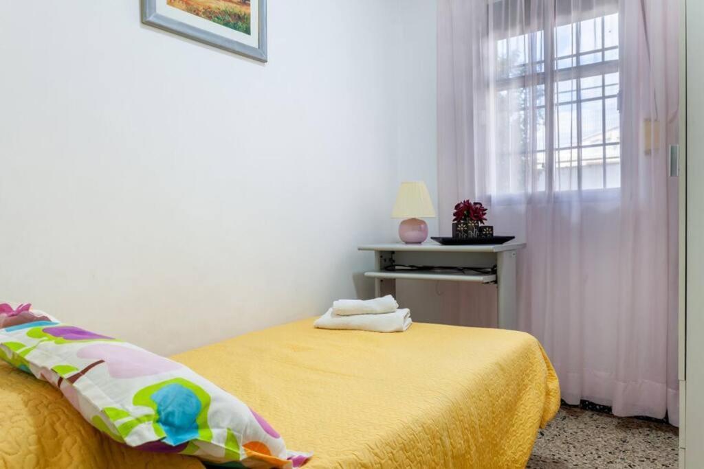 Apartamento Tahalia 3 Habitaciones Huelva Bagian luar foto